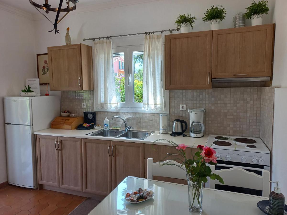 Villa Tina Country Beach Apartments Acharavi  Zewnętrze zdjęcie